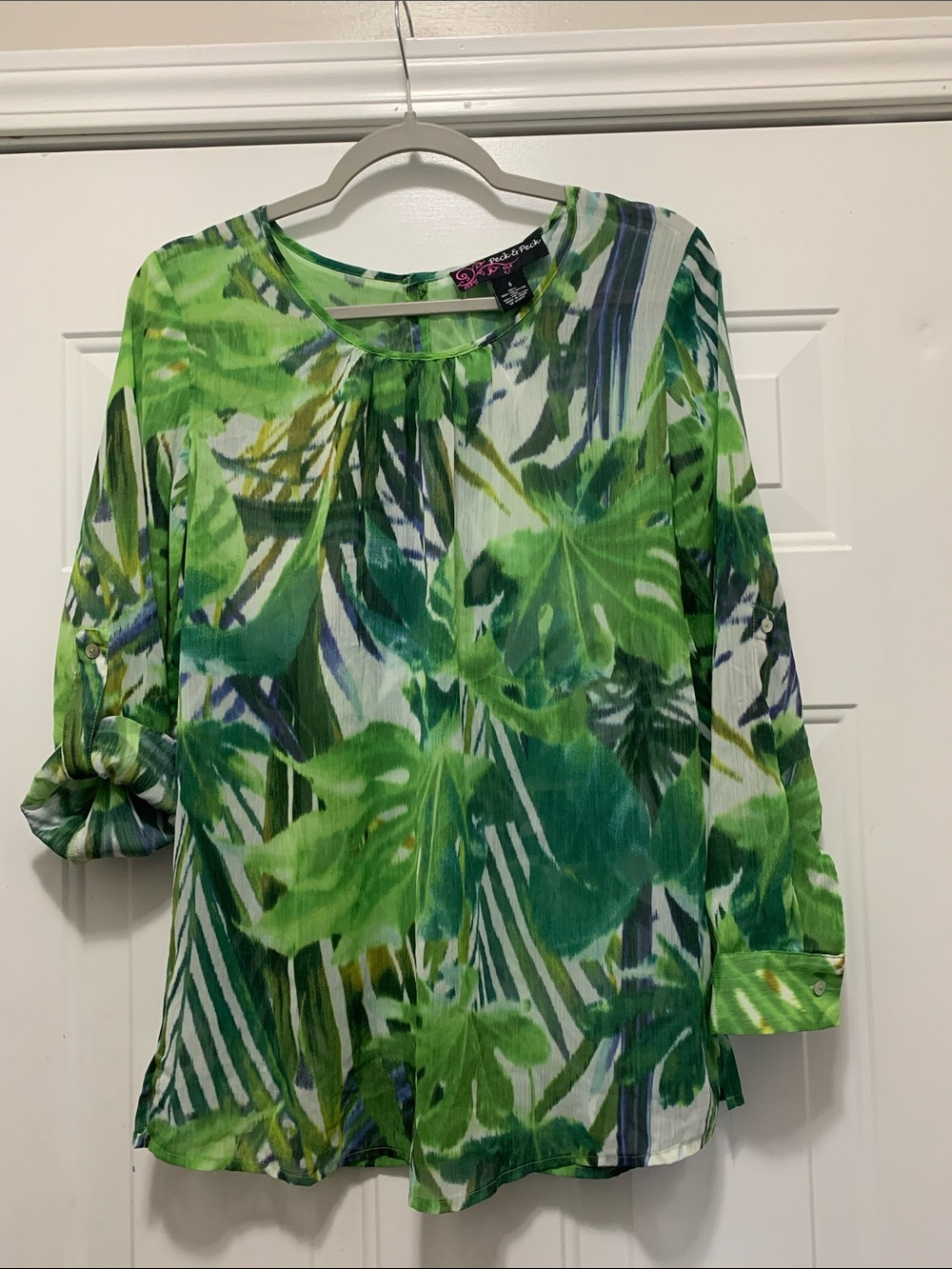 3/$15 Peck & Peck Green Tropical Print Blouse Size Small